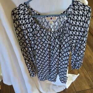 Michael Kors Black and White Patterned Blouse, Super Comfy, M